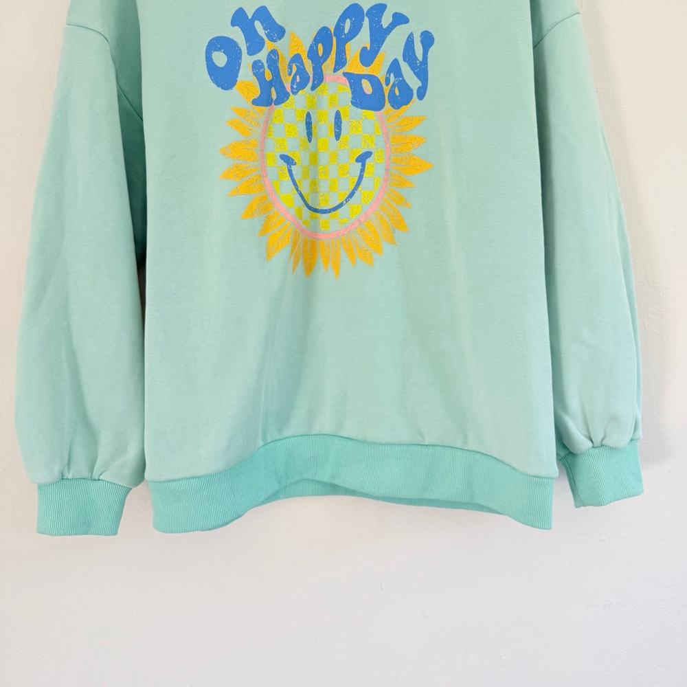 BaeVely Men’s Mint Green Graphic Collared Sweatshirt Size Medium - Picture 3 of 7